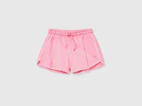 100% cotton shorts with drawstring