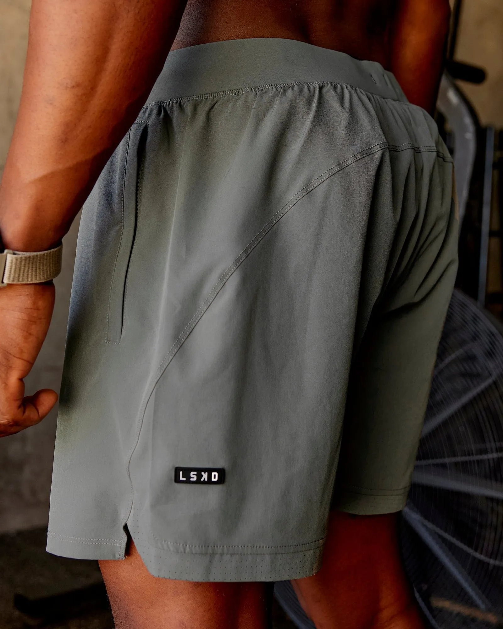 Challenger 6" Lined Performance Shorts - Graphite