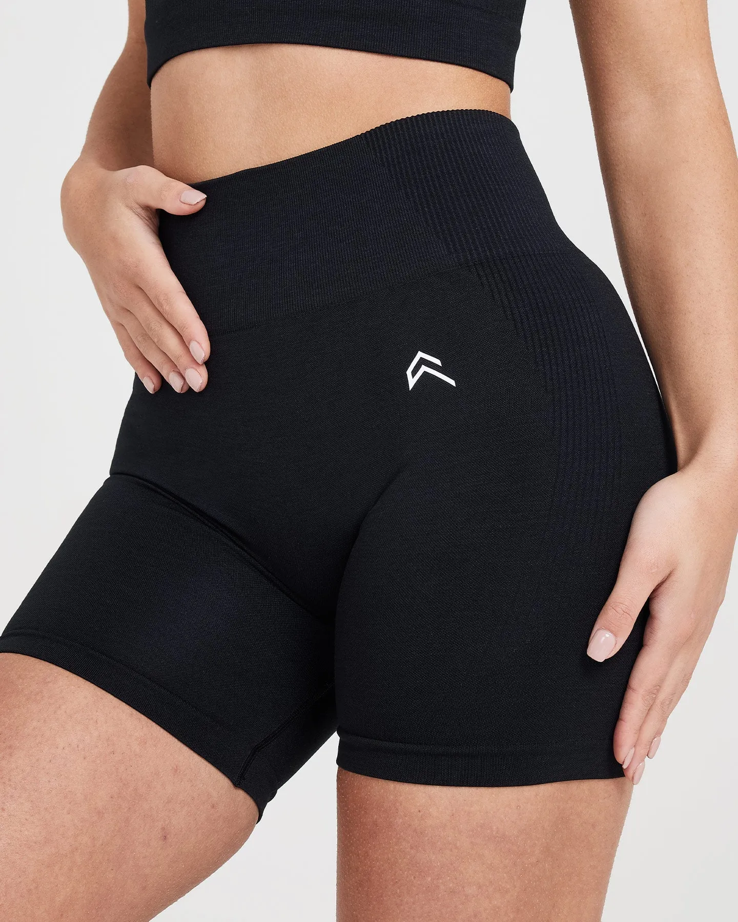 Classic Seamless 2.0 Shorts | Black Marl