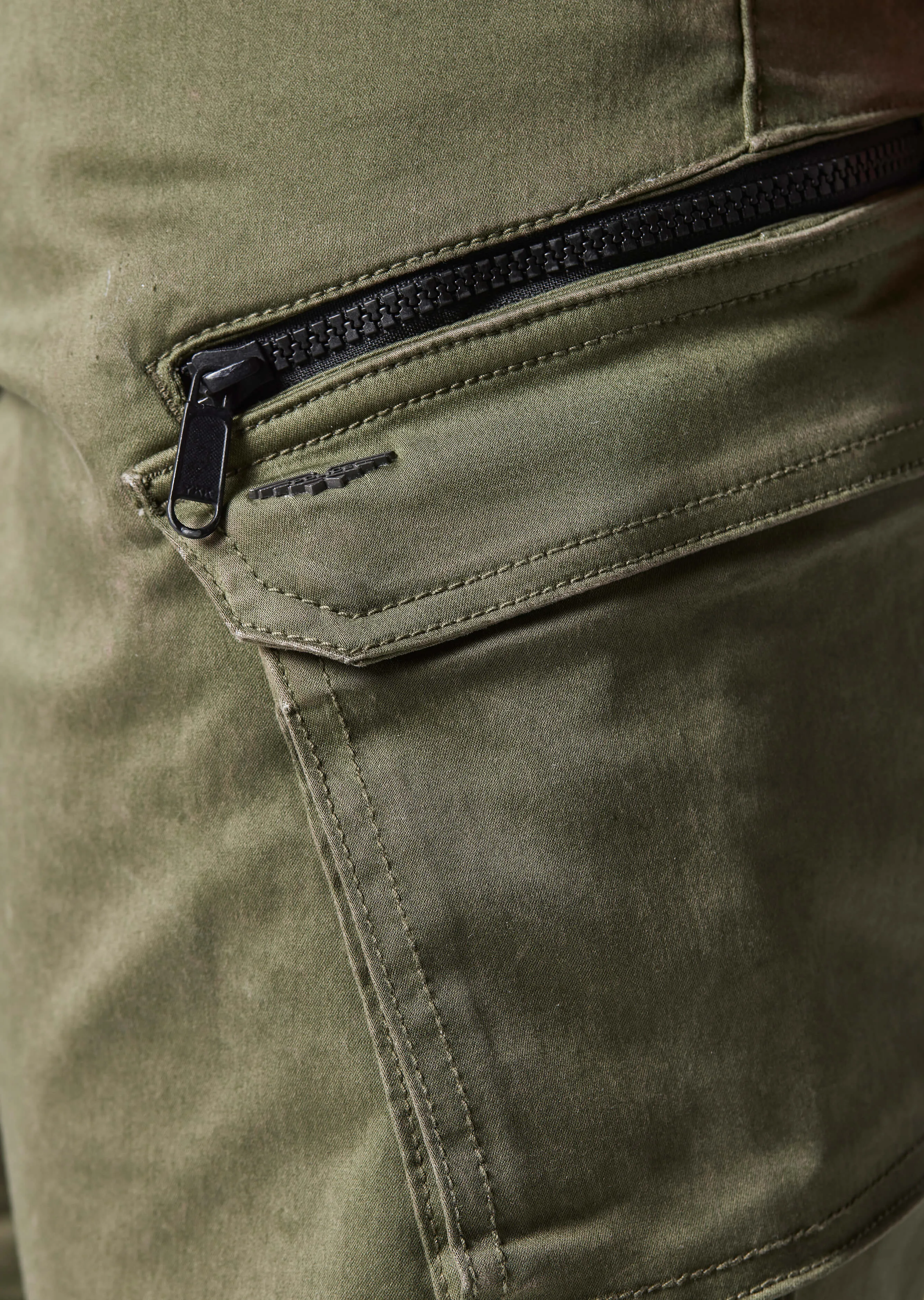 Doust Khaki Chino Shorts