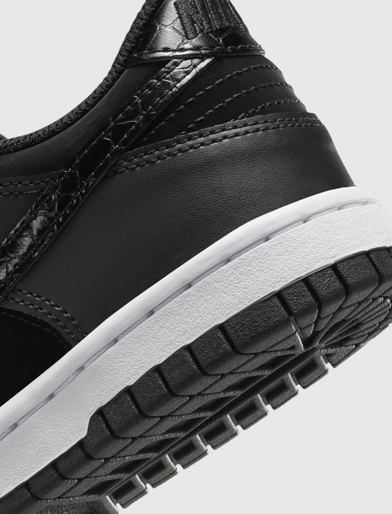 DUNK LOW "BLACK CROC SWOOSH" GS