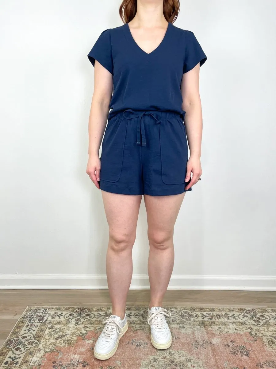 Elastic Waist Drawstring Shorts in Navy