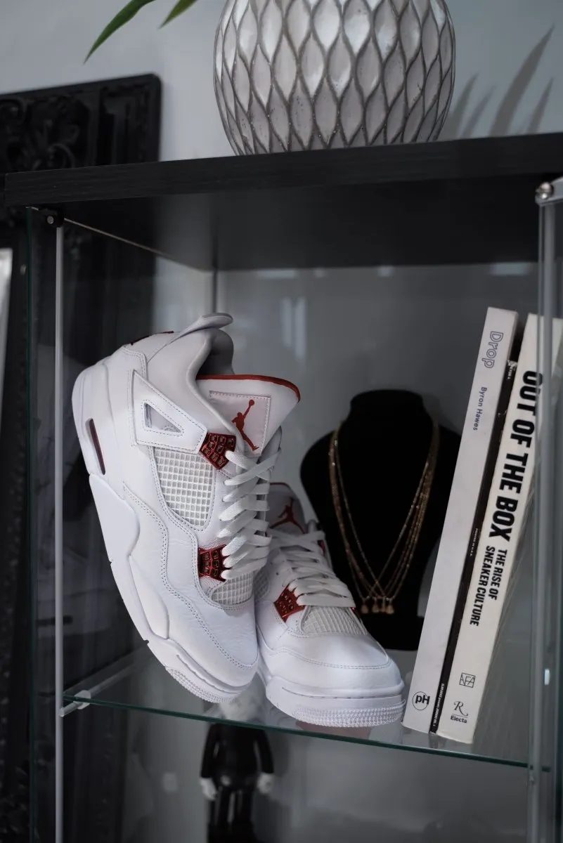 Jordan 4 Retro Metallic Red