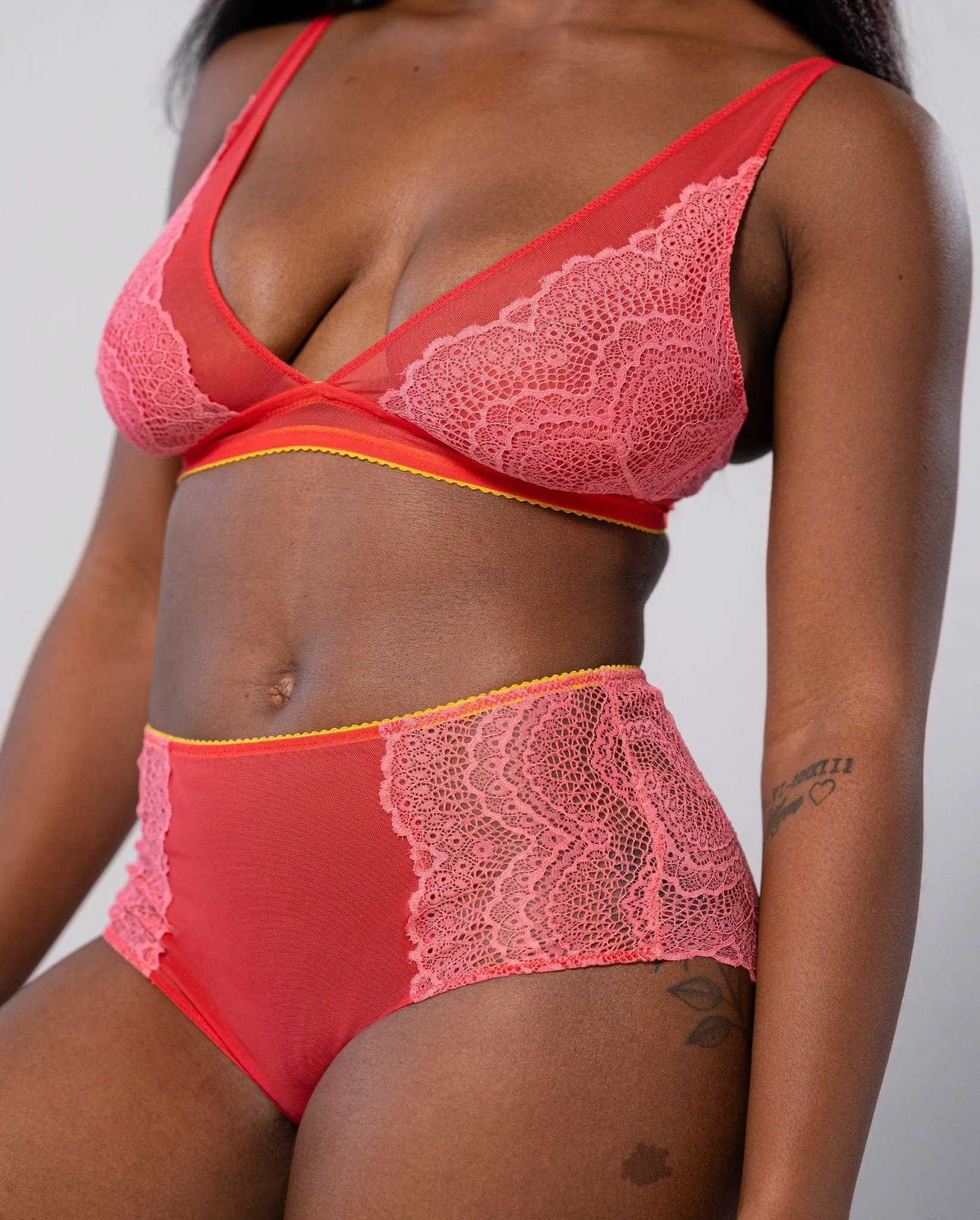 Lace Highwaist Briefs Coral