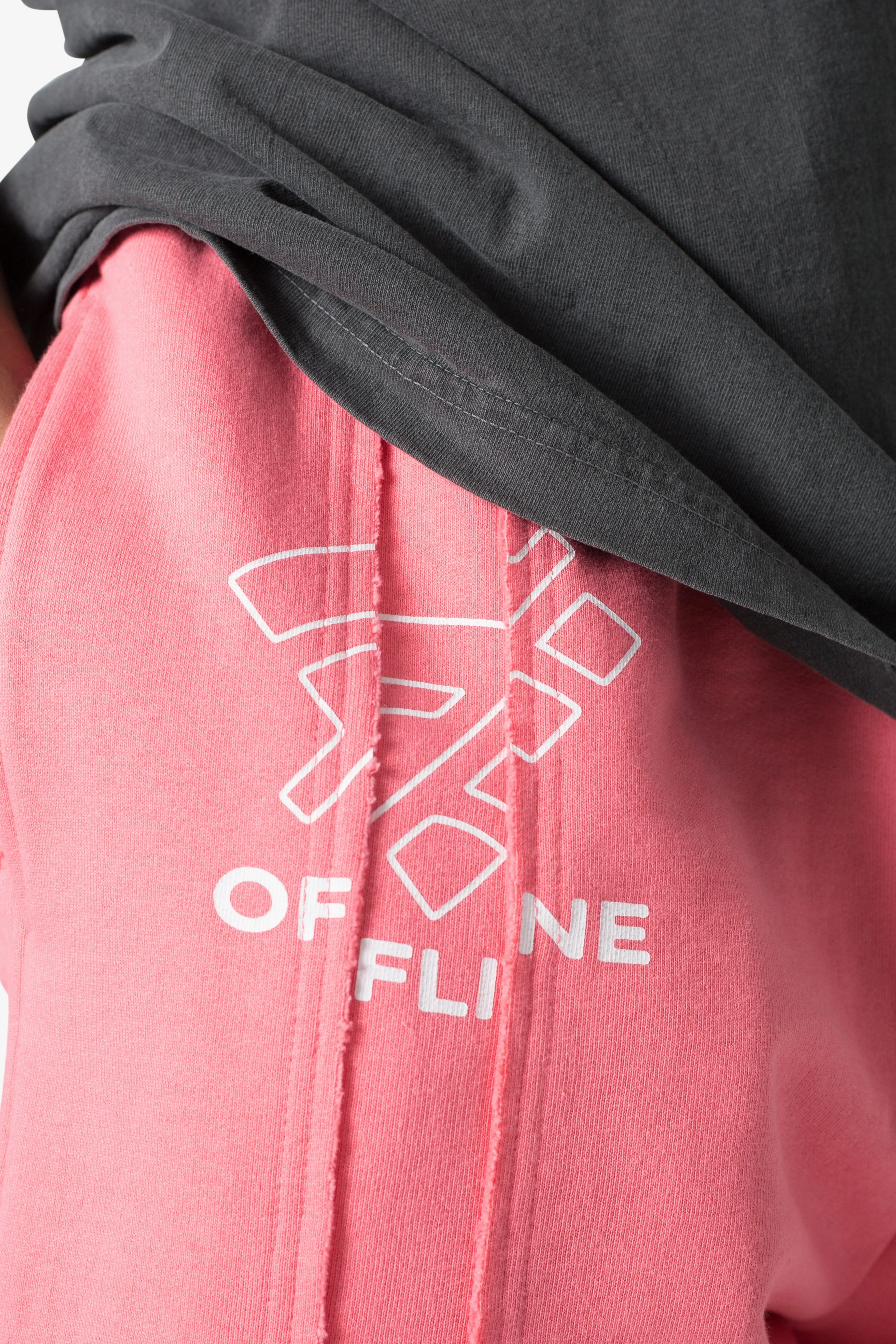 Offline Shorts - Pink