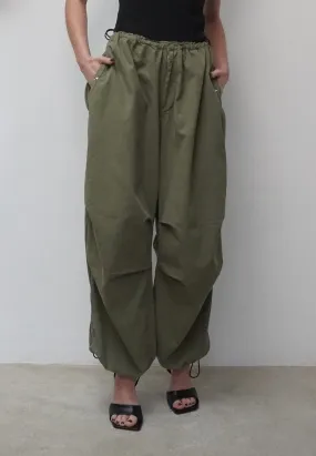 PARACHUTE PANTS KHAKI