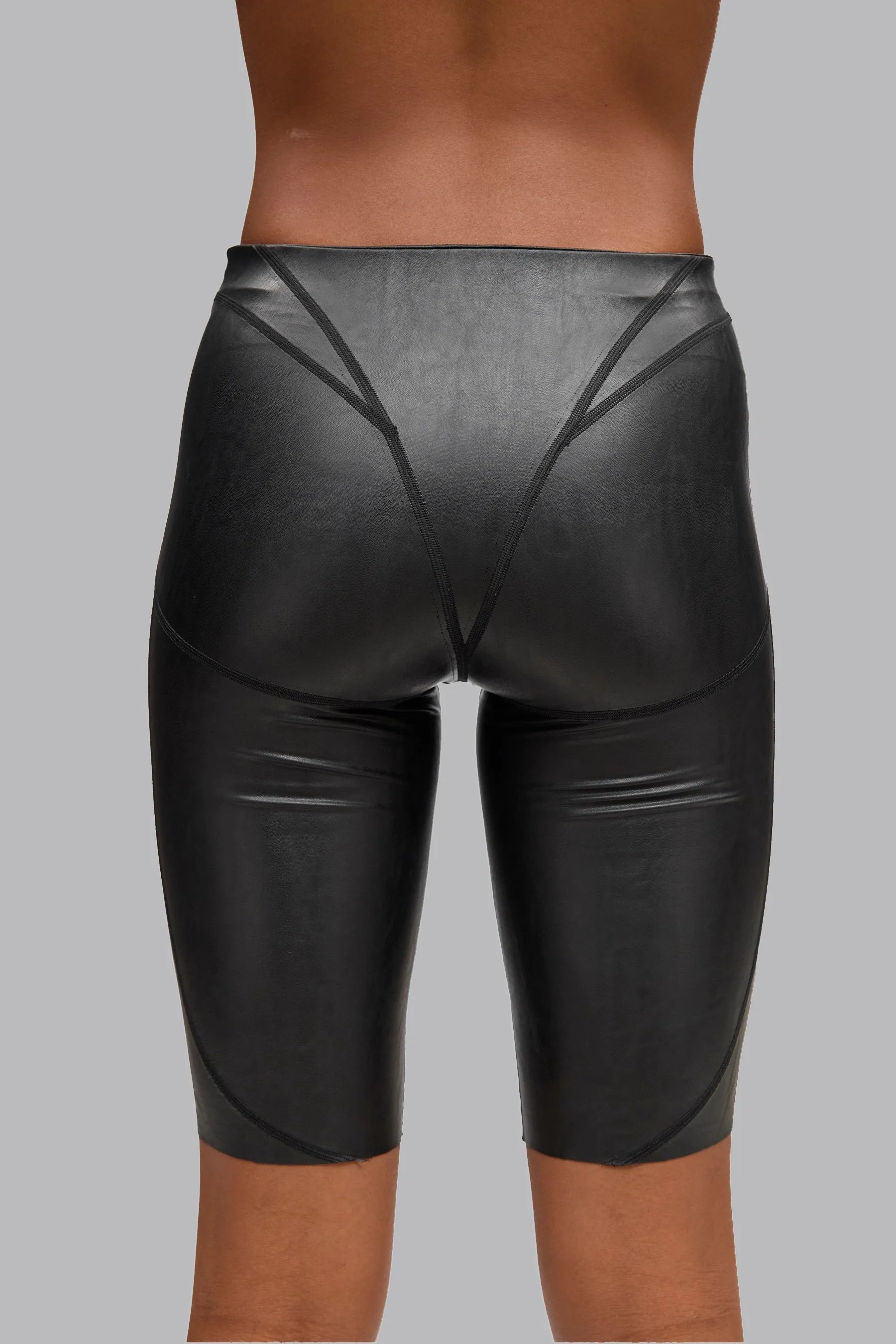 V_GAN 8.5" LEATHER SHORTS - Black